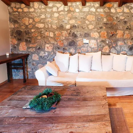 Alluring Holiday In Pella With Jacuzzi * Edessa