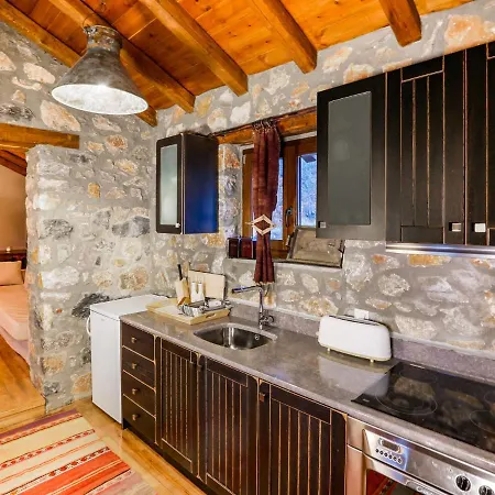 Alluring Holiday In Pella With Jacuzzi Edessa